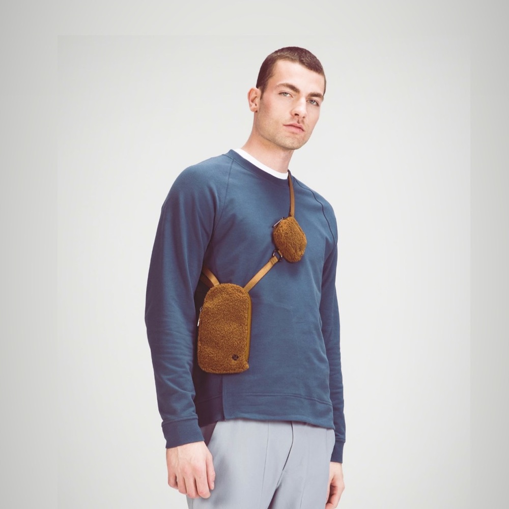 LuluLemon unisex Sherpa crossbody / NEW